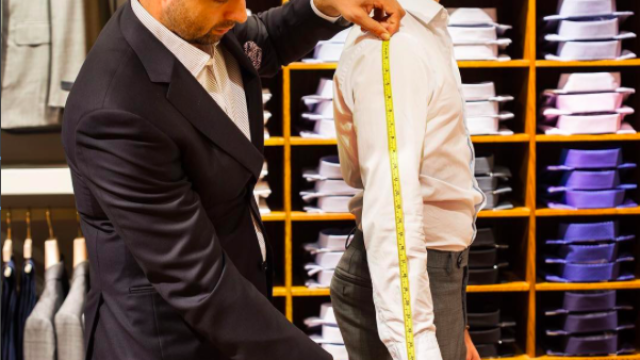 MITCHELL OGILVIE: How A Shirt Should Really Fit